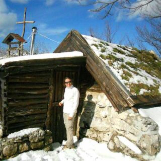 https://www.itinarrando.com/wp-content/uploads/2025/01/13-rifugio-la-vecchia-320x320.jpg