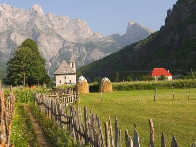 ALBANIA: IL PAESE DELLE AQUILE E LE MONTAGNE MALEDETTE